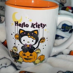 Hello kitty Halloween mug